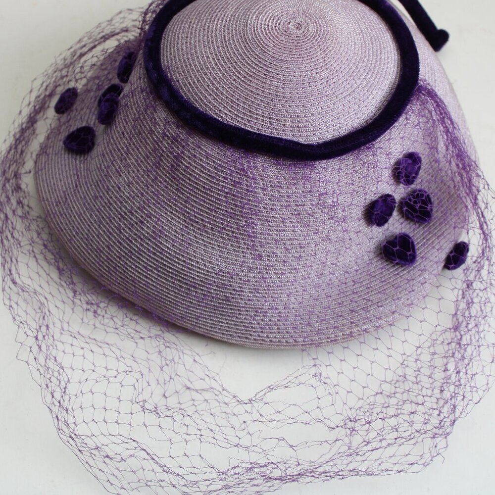Vintage 1950's Lilac Woven Purple Heart Velvet Birdcage Veil Headpiece Hat - Picture 7 of 10